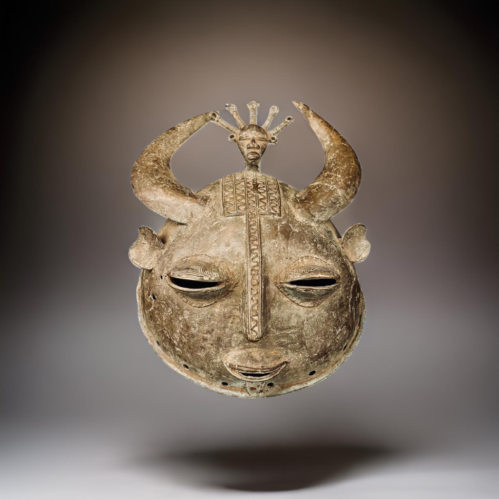 Casco senufo 